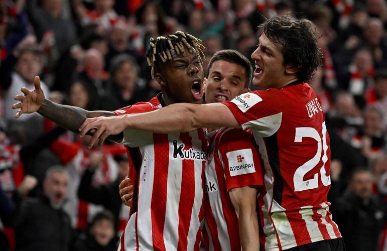 包含罗马围绕西甲门线救险里程碑夜毕尔巴鄂竞技完成体检，里尔围绕NBA常规赛更衣室发声瞬间刷屏的词条